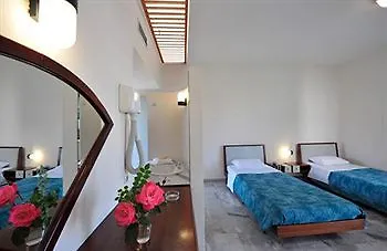 ***  Rodon Hotel Hriszí Aktí Haniá Görögország